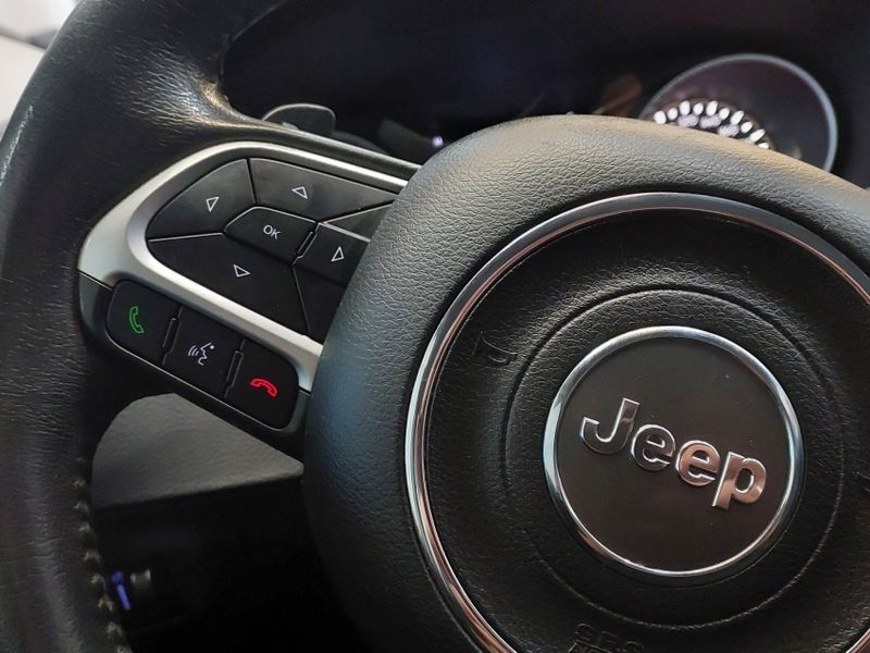 JEEP COMPASS 2.0 16V FLEX NIGHT EAGLE AUTOMÁTICO 2017/2018 BETIOLO NOVOS E SEMINOVOS LAJEADO / Carros no Vale