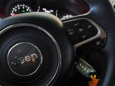 JEEP RENEGADE 1.8 16V FLEX SPORT 4P MANUAL 2015/2016 BETIOLO NOVOS E SEMINOVOS LAJEADO / Carros no Vale