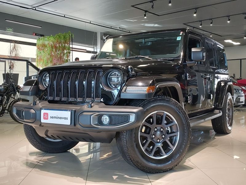 JEEP WRANGLER 2.0 TURBO GASOLINA UNLIMITED OVERLAND 4P 4X4 AT8 2021/2021 BETIOLO NOVOS E SEMINOVOS LAJEADO / Carros no Vale