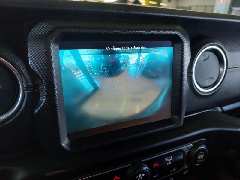 JEEP WRANGLER 2.0 TURBO GASOLINA UNLIMITED OVERLAND 4P 4X4 AT8 2021/2021 BETIOLO NOVOS E SEMINOVOS LAJEADO / Carros no Vale