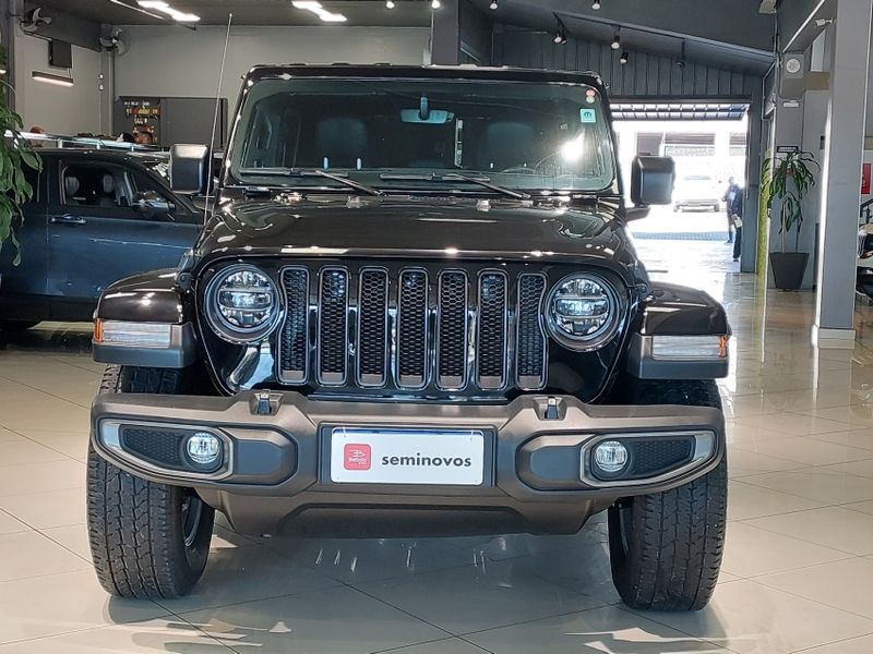 JEEP WRANGLER 2.0 TURBO GASOLINA UNLIMITED OVERLAND 4P 4X4 AT8 2021/2021 BETIOLO NOVOS E SEMINOVOS LAJEADO / Carros no Vale