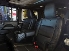 JEEP WRANGLER 2.0 TURBO GASOLINA UNLIMITED OVERLAND 4P 4X4 AT8 2021/2021 BETIOLO NOVOS E SEMINOVOS LAJEADO / Carros no Vale
