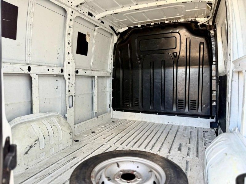 Renault MASTER FURGAO 2.3 2020/2020 SÉRGIO VEÍCULOS TEUTÔNIA / Carros no Vale