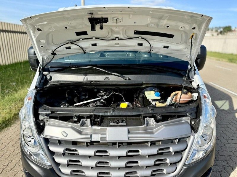 Renault MASTER FURGAO 2.3 2020/2020 SÉRGIO VEÍCULOS TEUTÔNIA / Carros no Vale
