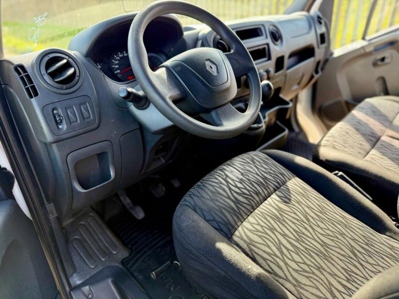 Renault MASTER FURGAO 2.3 2020/2020 SÉRGIO VEÍCULOS TEUTÔNIA / Carros no Vale