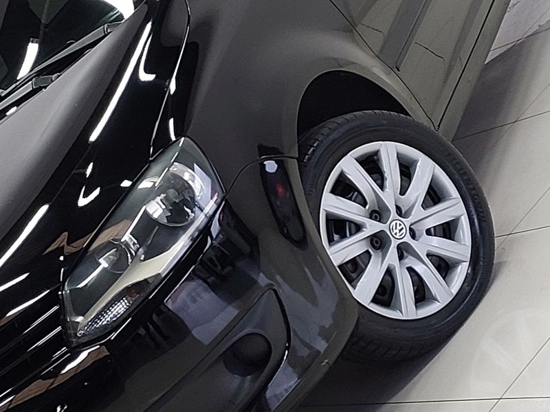 Volkswagen FOX 1.0 MI 8V FLEX 4P MANUAL 2012/2013 BETIOLO NOVOS E SEMINOVOS LAJEADO / Carros no Vale