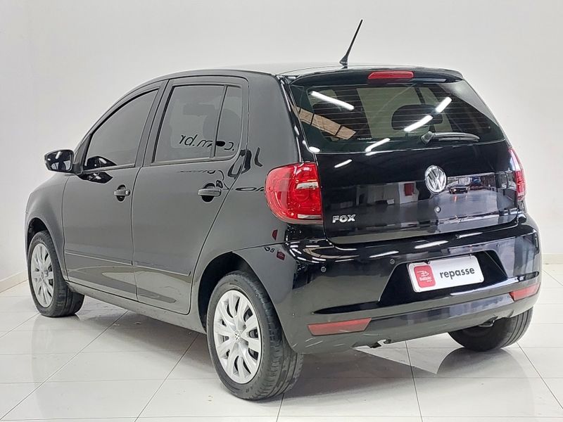 Volkswagen FOX 1.0 MI 8V FLEX 4P MANUAL 2012/2013 BETIOLO NOVOS E SEMINOVOS LAJEADO / Carros no Vale