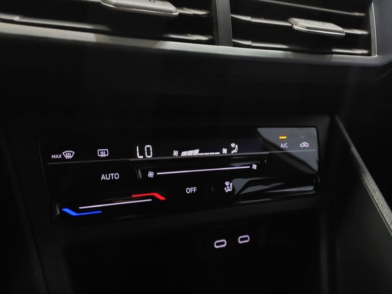 Volkswagen NIVUS 1.0 200 TSI TOTAL FLEX HIGHLINE AUTOMÁTICO 2023/2024 BETIOLO NOVOS E SEMINOVOS LAJEADO / Carros no Vale
