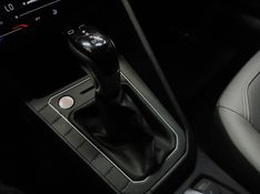 Volkswagen NIVUS 1.0 200 TSI TOTAL FLEX HIGHLINE AUTOMÁTICO 2023/2024 BETIOLO NOVOS E SEMINOVOS LAJEADO / Carros no Vale