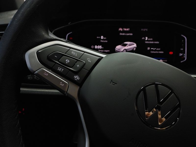 Volkswagen NIVUS 1.0 200 TSI TOTAL FLEX HIGHLINE AUTOMÁTICO 2023/2024 BETIOLO NOVOS E SEMINOVOS LAJEADO / Carros no Vale