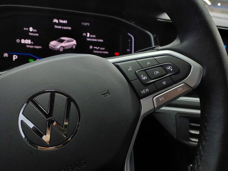 Volkswagen NIVUS 1.0 200 TSI TOTAL FLEX HIGHLINE AUTOMÁTICO 2023/2024 BETIOLO NOVOS E SEMINOVOS LAJEADO / Carros no Vale