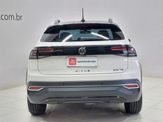 Volkswagen NIVUS 1.0 200 TSI TOTAL FLEX HIGHLINE AUTOMÁTICO 2023/2024 BETIOLO NOVOS E SEMINOVOS LAJEADO / Carros no Vale