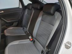 Volkswagen NIVUS 1.0 200 TSI TOTAL FLEX HIGHLINE AUTOMÁTICO 2023/2024 BETIOLO NOVOS E SEMINOVOS LAJEADO / Carros no Vale