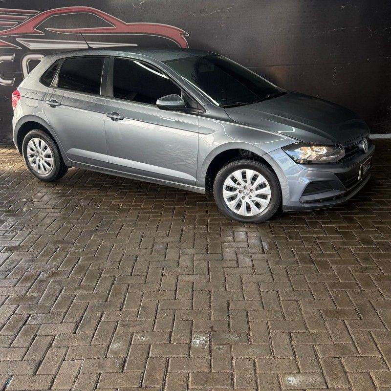 Volkswagen POLO HATCH COMFORTLINE 1.0 2021/2021 SÉRGIO VEÍCULOS TEUTÔNIA / Carros no Vale
