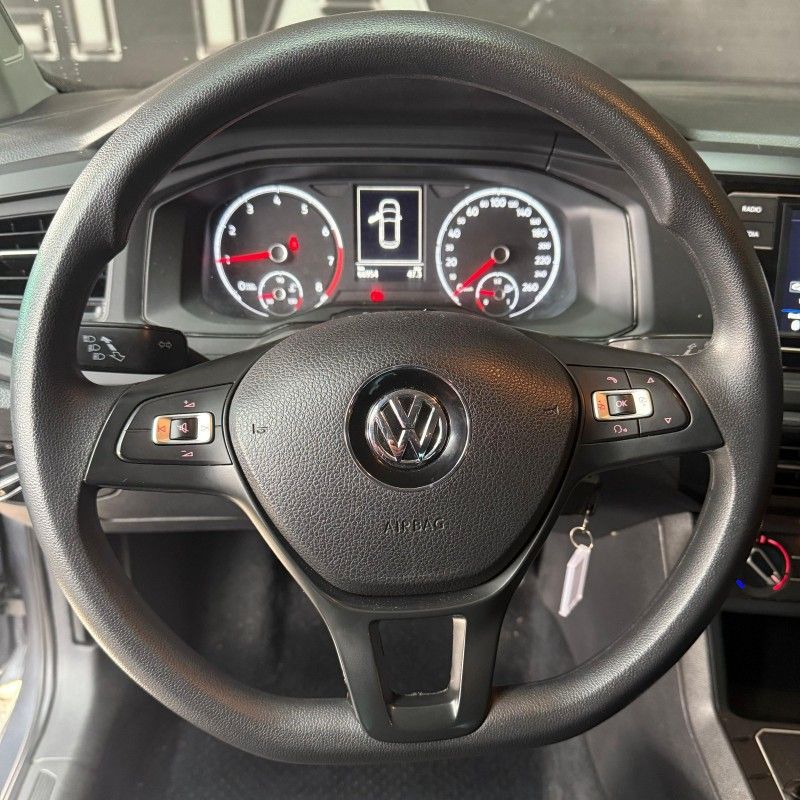 Volkswagen POLO HATCH COMFORTLINE 1.0 2021/2021 SÉRGIO VEÍCULOS TEUTÔNIA / Carros no Vale