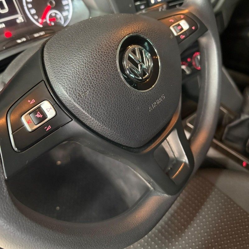 Volkswagen POLO HATCH COMFORTLINE 1.0 2021/2021 SÉRGIO VEÍCULOS TEUTÔNIA / Carros no Vale