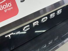 Volkswagen T-CROSS 1.0 200 TSI TOTAL FLEX SENSE AUTOMÁTICO 2022/2022 BETIOLO NOVOS E SEMINOVOS LAJEADO / Carros no Vale
