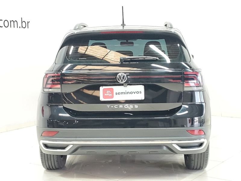 Volkswagen T-CROSS 1.0 200 TSI TOTAL FLEX SENSE AUTOMÁTICO 2022/2022 BETIOLO NOVOS E SEMINOVOS LAJEADO / Carros no Vale