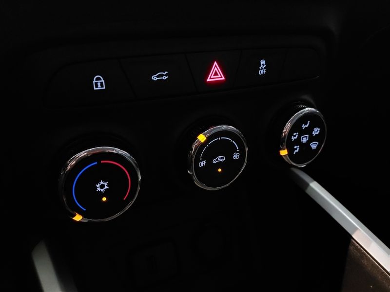 Chevrolet ONIX 1.0 FLEX LT MANUAL 2022/2023 BETIOLO NOVOS E SEMINOVOS LAJEADO / Carros no Vale