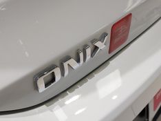 Chevrolet ONIX 1.0 FLEX LT MANUAL 2022/2023 BETIOLO NOVOS E SEMINOVOS LAJEADO / Carros no Vale