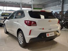 Chevrolet ONIX 1.0 FLEX LT MANUAL 2022/2023 BETIOLO NOVOS E SEMINOVOS LAJEADO / Carros no Vale