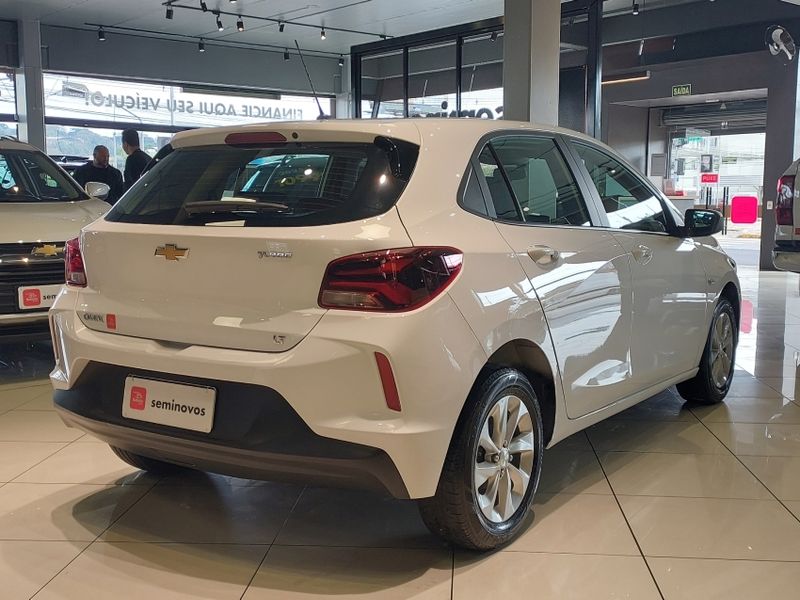 Chevrolet ONIX 1.0 FLEX LT MANUAL 2022/2023 BETIOLO NOVOS E SEMINOVOS LAJEADO / Carros no Vale