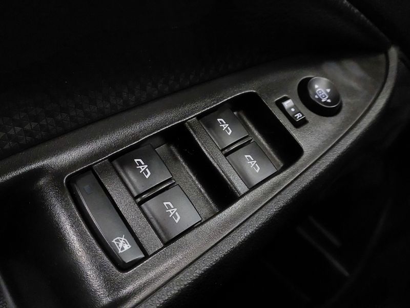 Chevrolet ONIX 1.0 TURBO FLEX LT MANUAL 2022/2023 BETIOLO NOVOS E SEMINOVOS LAJEADO / Carros no Vale