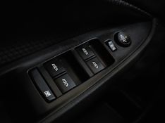 Chevrolet ONIX 1.0 TURBO FLEX LT MANUAL 2022/2023 BETIOLO NOVOS E SEMINOVOS LAJEADO / Carros no Vale