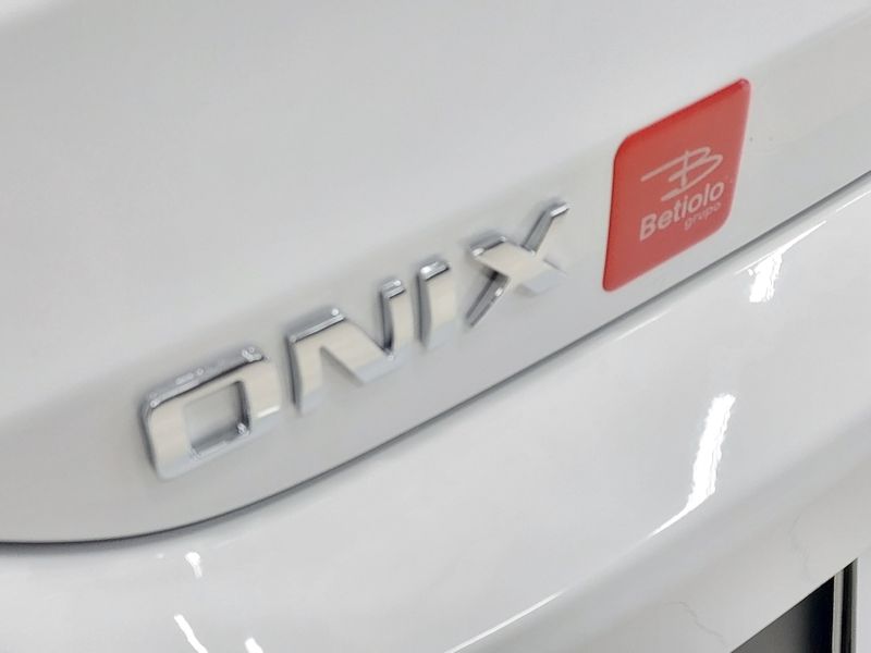 Chevrolet ONIX 1.0 TURBO FLEX LT MANUAL 2022/2023 BETIOLO NOVOS E SEMINOVOS LAJEADO / Carros no Vale