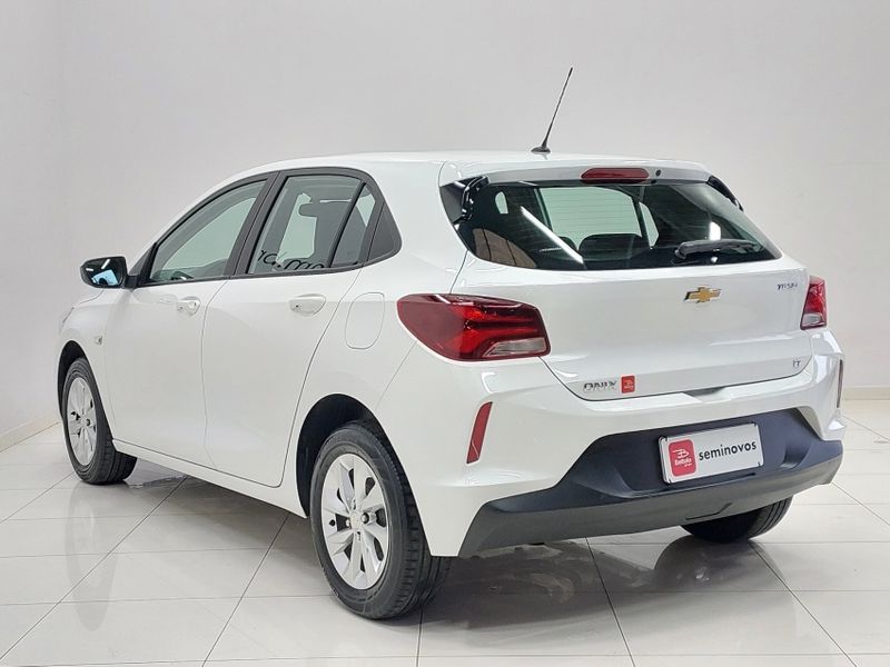 Chevrolet ONIX 1.0 TURBO FLEX LT MANUAL 2022/2023 BETIOLO NOVOS E SEMINOVOS LAJEADO / Carros no Vale