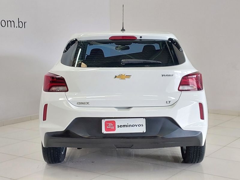 Chevrolet ONIX 1.0 TURBO FLEX LT MANUAL 2022/2023 BETIOLO NOVOS E SEMINOVOS LAJEADO / Carros no Vale