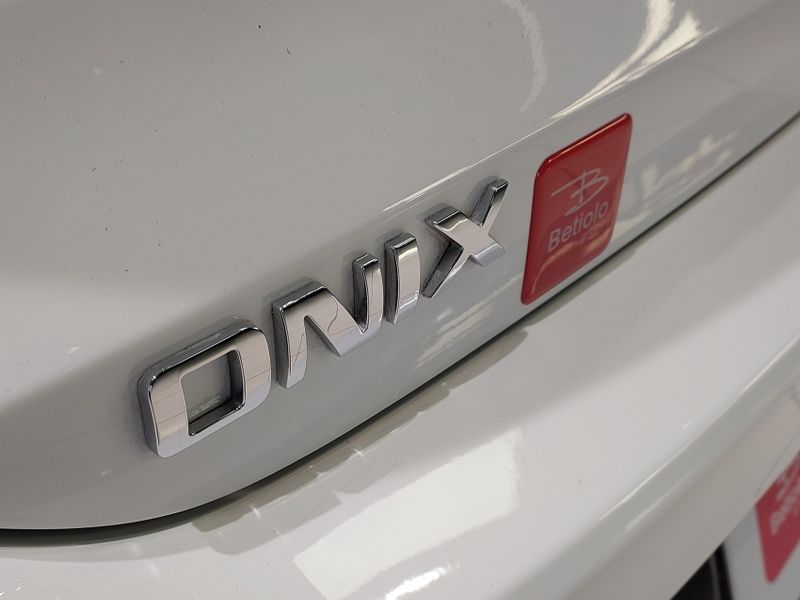 Chevrolet ONIX 1.0 TURBO FLEX LTZ AUTOMÁTICO 2022/2022 BETIOLO NOVOS E SEMINOVOS LAJEADO / Carros no Vale