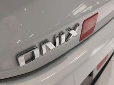 Chevrolet ONIX 1.0 TURBO FLEX PLUS LTZ AUTOMÁTICO 2022/2023 BETIOLO NOVOS E SEMINOVOS LAJEADO / Carros no Vale