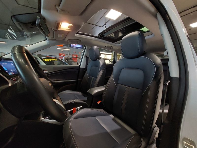 Chevrolet TRACKER 1.2 TURBO FLEX PREMIER AUTOMÁTICO 2024/2024 BETIOLO NOVOS E SEMINOVOS LAJEADO / Carros no Vale