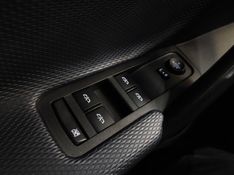 Chevrolet TRACKER 1.2 TURBO FLEX PREMIER AUTOMÁTICO 2024/2025 BETIOLO NOVOS E SEMINOVOS LAJEADO / Carros no Vale