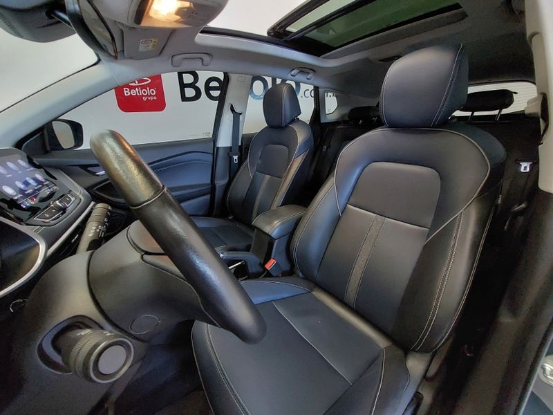 Chevrolet TRACKER 1.2 TURBO FLEX PREMIER AUTOMÁTICO 2024/2025 BETIOLO NOVOS E SEMINOVOS LAJEADO / Carros no Vale