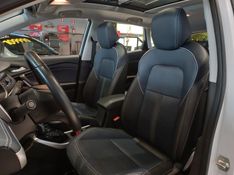 Chevrolet TRACKER 1.2 TURBO FLEX PREMIER AUTOMÁTICO 2024/2024 BETIOLO NOVOS E SEMINOVOS LAJEADO / Carros no Vale