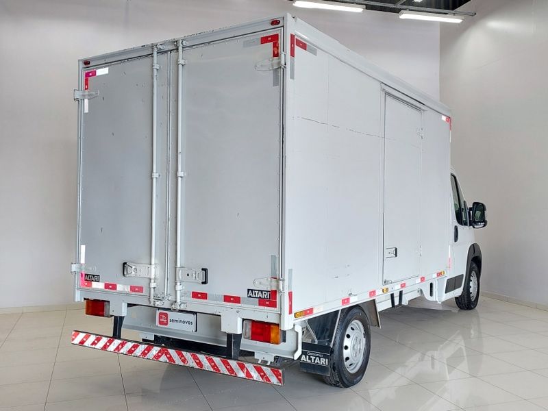 Fiat DUCATO 2.3 MULTIJET DIESEL CHASSI MANUAL 2021/2021 BETIOLO NOVOS E SEMINOVOS LAJEADO / Carros no Vale