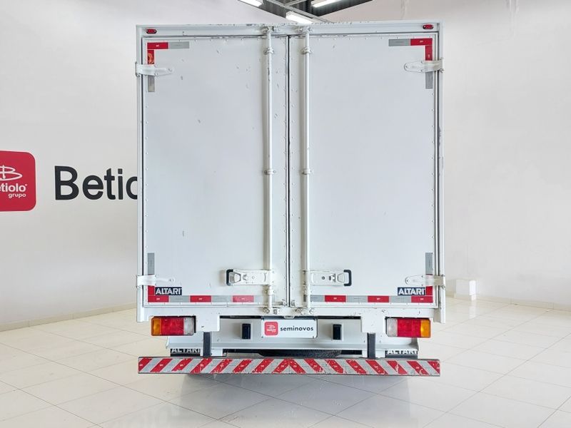 Fiat DUCATO 2.3 MULTIJET DIESEL CHASSI MANUAL 2021/2021 BETIOLO NOVOS E SEMINOVOS LAJEADO / Carros no Vale