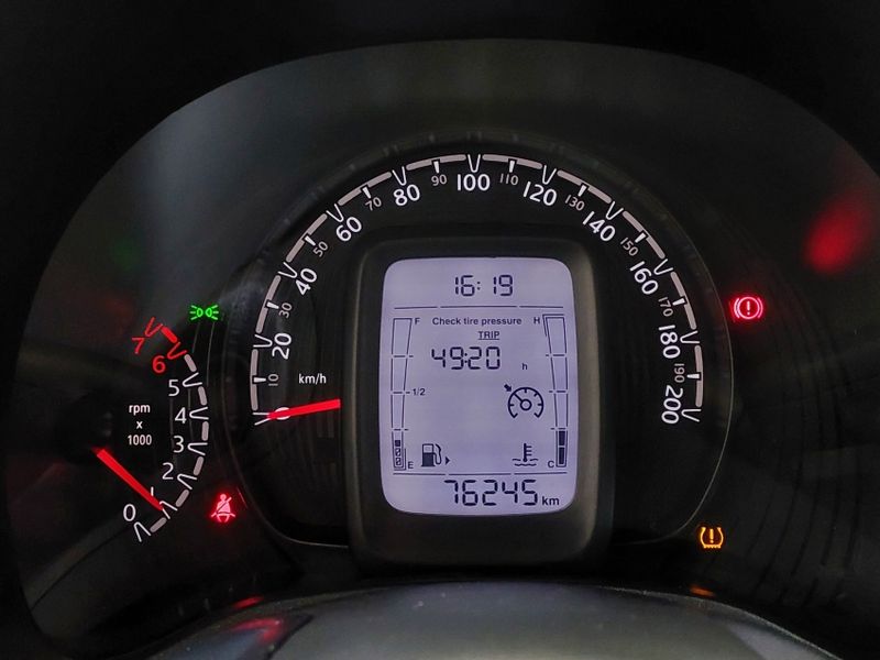 Fiat MOBI 1.0 EVO FLEX LIKE MANUAL 2024/2024 BETIOLO NOVOS E SEMINOVOS LAJEADO / Carros no Vale