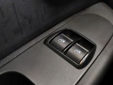 Fiat MOBI 1.0 EVO FLEX LIKE MANUAL 2022/2023 BETIOLO NOVOS E SEMINOVOS LAJEADO / Carros no Vale