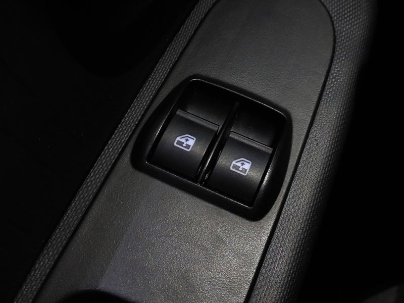 Fiat MOBI 1.0 EVO FLEX LIKE MANUAL 2022/2023 BETIOLO NOVOS E SEMINOVOS LAJEADO / Carros no Vale