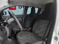 Fiat MOBI 1.0 EVO FLEX LIKE MANUAL 2021/2022 BETIOLO NOVOS E SEMINOVOS LAJEADO / Carros no Vale