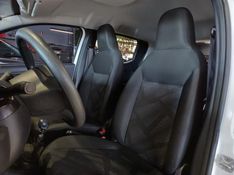 Fiat MOBI 1.0 EVO FLEX LIKE MANUAL 2022/2023 BETIOLO NOVOS E SEMINOVOS LAJEADO / Carros no Vale