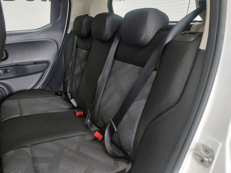 Fiat MOBI 1.0 EVO FLEX LIKE MANUAL 2024/2024 BETIOLO NOVOS E SEMINOVOS LAJEADO / Carros no Vale