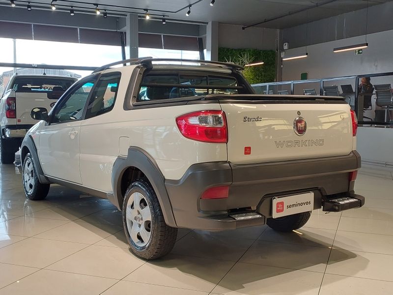 Fiat STRADA 1.4 MPI HARD WORKING CD 8V FLEX 3P MANUAL 2016/2017 BETIOLO NOVOS E SEMINOVOS LAJEADO / Carros no Vale