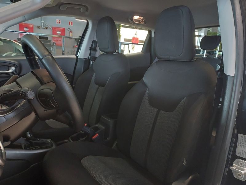 Fiat TORO 1.3 TURBO 270 FLEX ENDURANCE AT6 2022/2022 BETIOLO NOVOS E SEMINOVOS LAJEADO / Carros no Vale