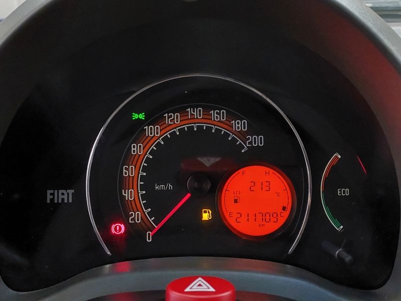 Fiat UNO 1.0 EVO VIVACE 8V FLEX 2P MANUAL 2014/2014 BETIOLO NOVOS E SEMINOVOS LAJEADO / Carros no Vale
