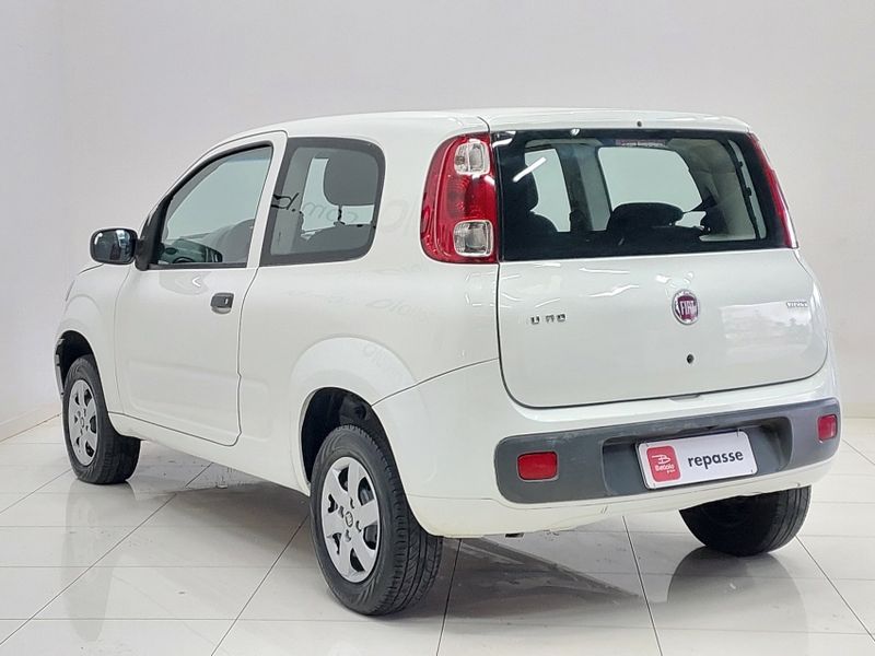 Fiat UNO 1.0 EVO VIVACE 8V FLEX 2P MANUAL 2014/2014 BETIOLO NOVOS E SEMINOVOS LAJEADO / Carros no Vale