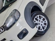 Fiat UNO 1.4 EVO WAY 8V FLEX 4P AUTOMATIZADO 2015/2016 BETIOLO NOVOS E SEMINOVOS LAJEADO / Carros no Vale